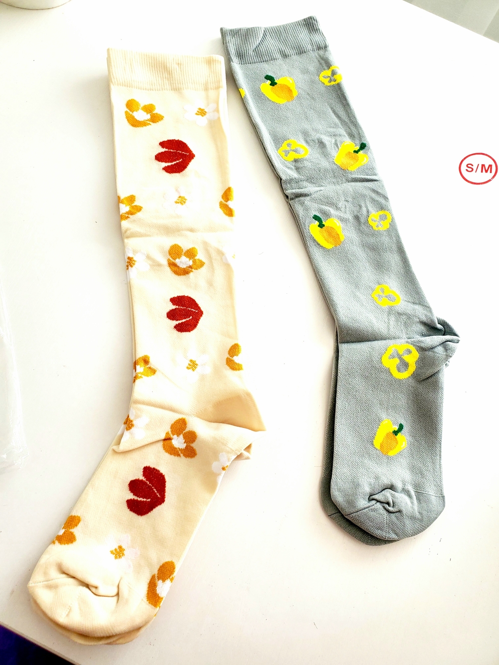 Floral & Fruit Pattern Knee-High Socks - Cream and Gray